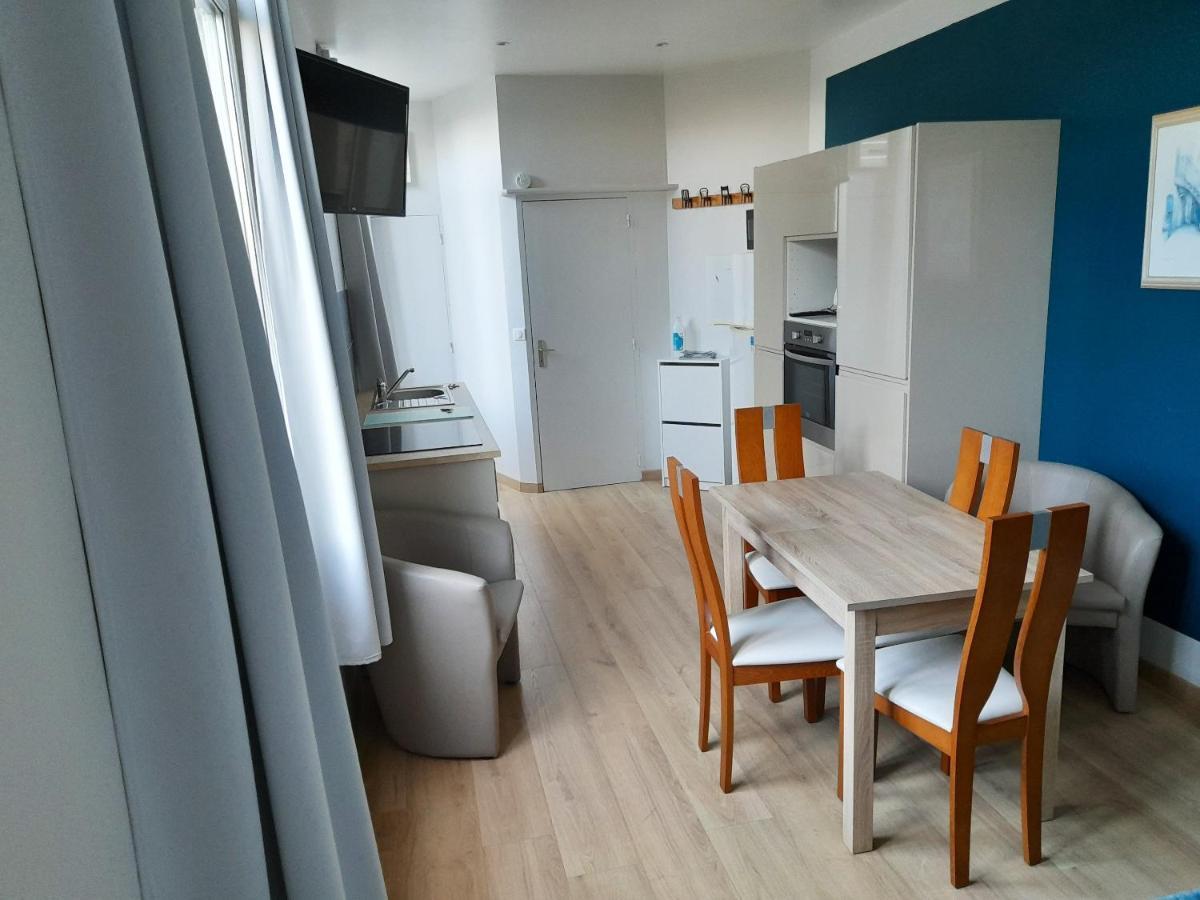 Appartement Ensoleille Et Calme A Saint Quay Portrieux 35 M² Parking Exterior foto